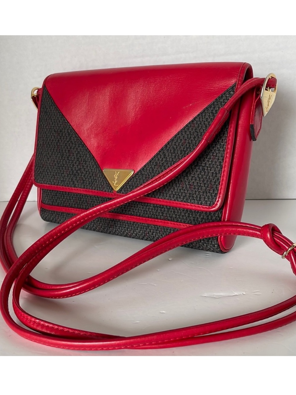 🔥🔥SALE🔥🔥Authentic Yves Saint Laurent Cassandra Crossbody/ Bag - Picture 4 of 17